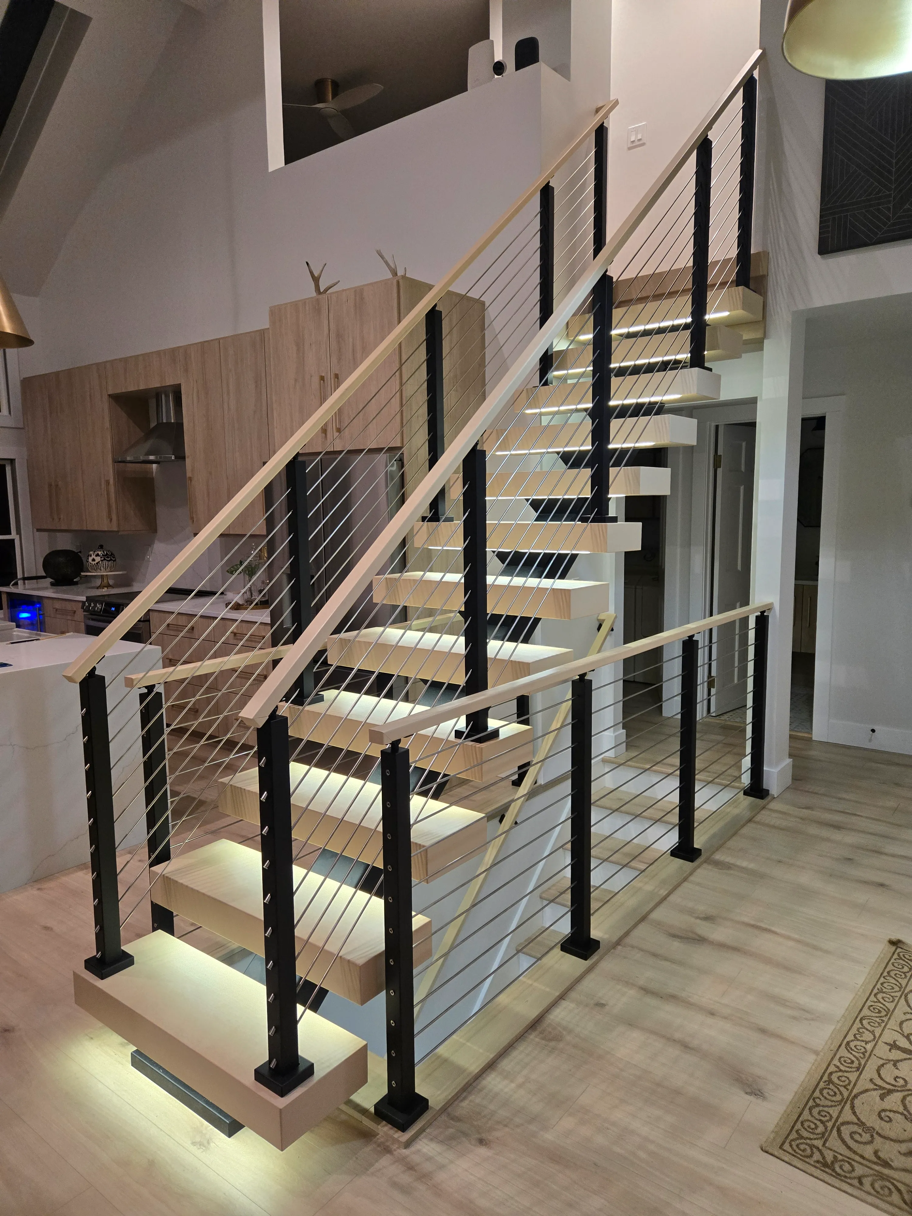 Cable railing glass panels