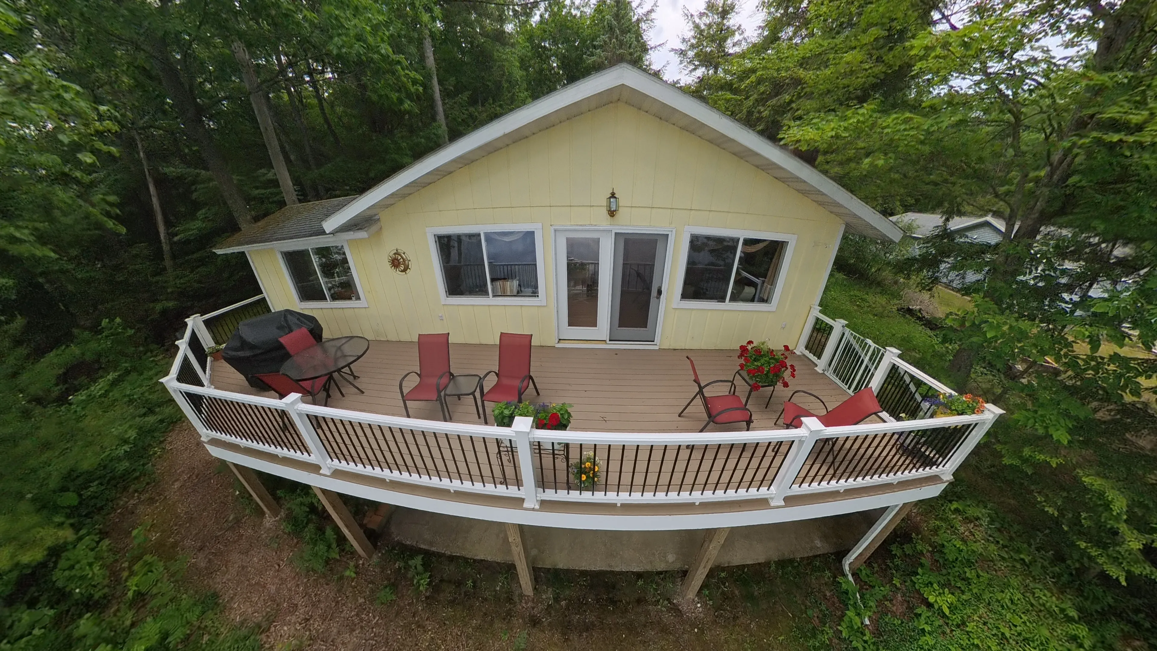 Custom deck builds mi