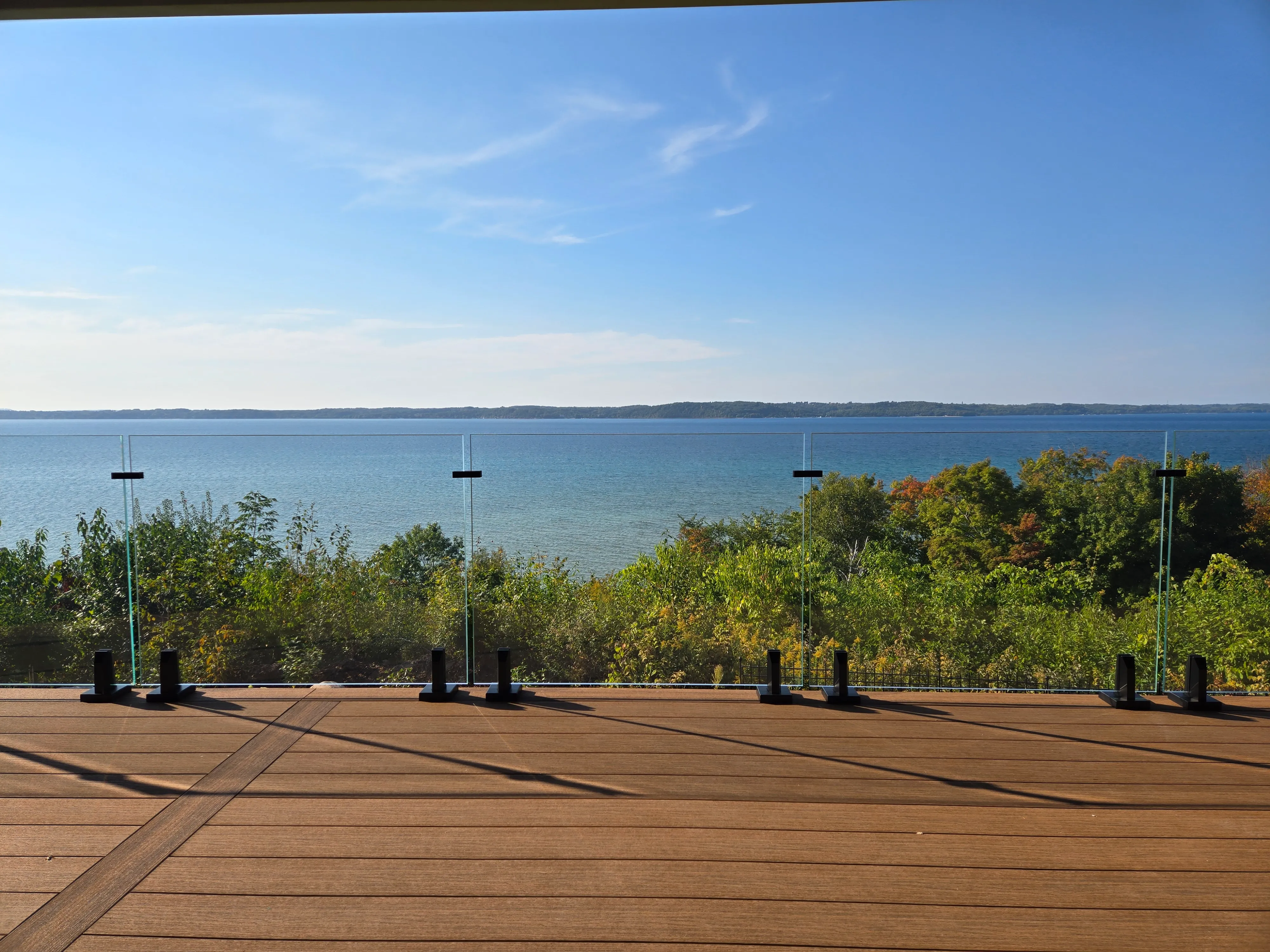 Frameless glass railing michigan