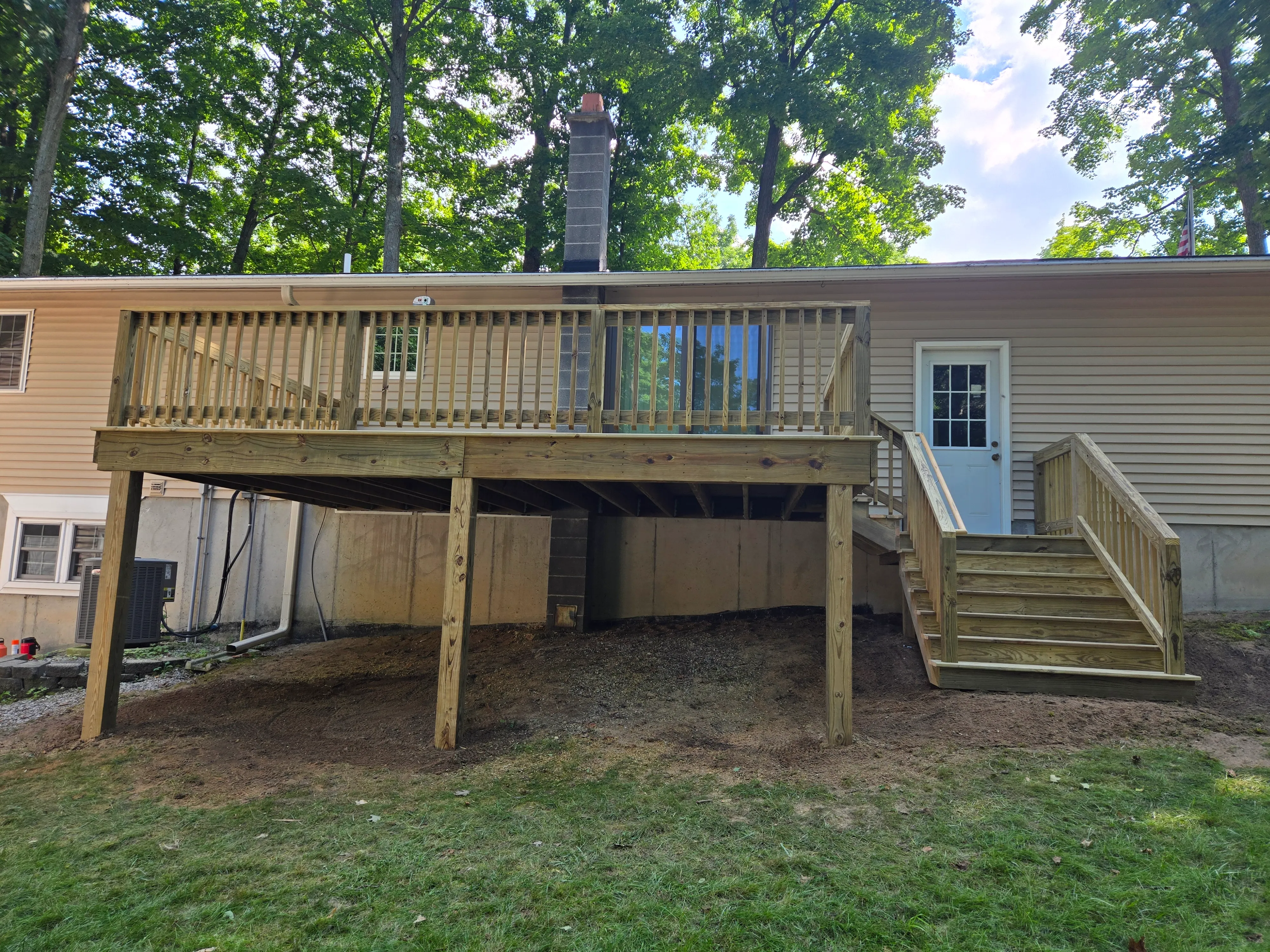 Modern deck design tc